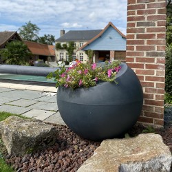 Pots de fleurs sphériques inclinés - fabriquée en France