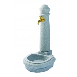 Fontaine à petite vasque...